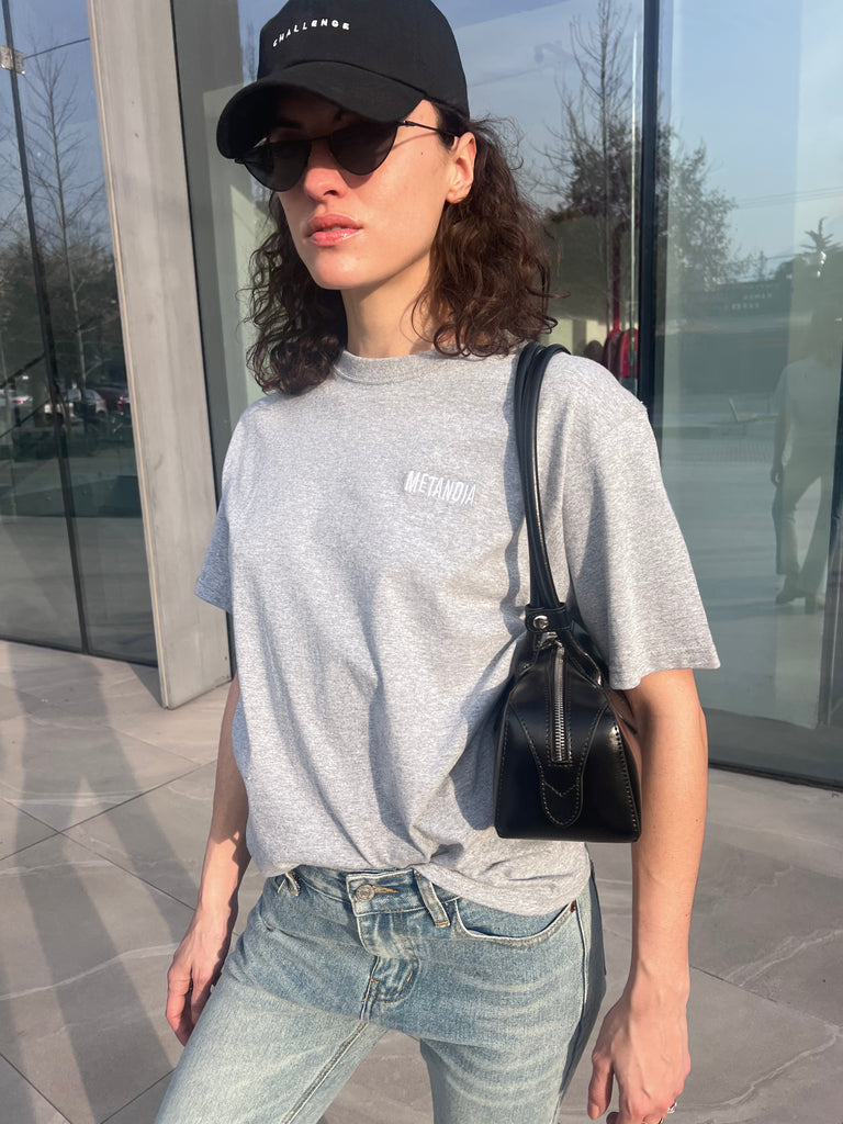 Camiseta Meta Gris / Blanco